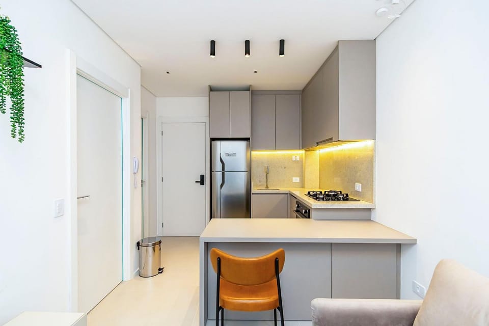 Apto em prédio com Piscina, Região Nobre - TEM0205 Apartment in Curitiba