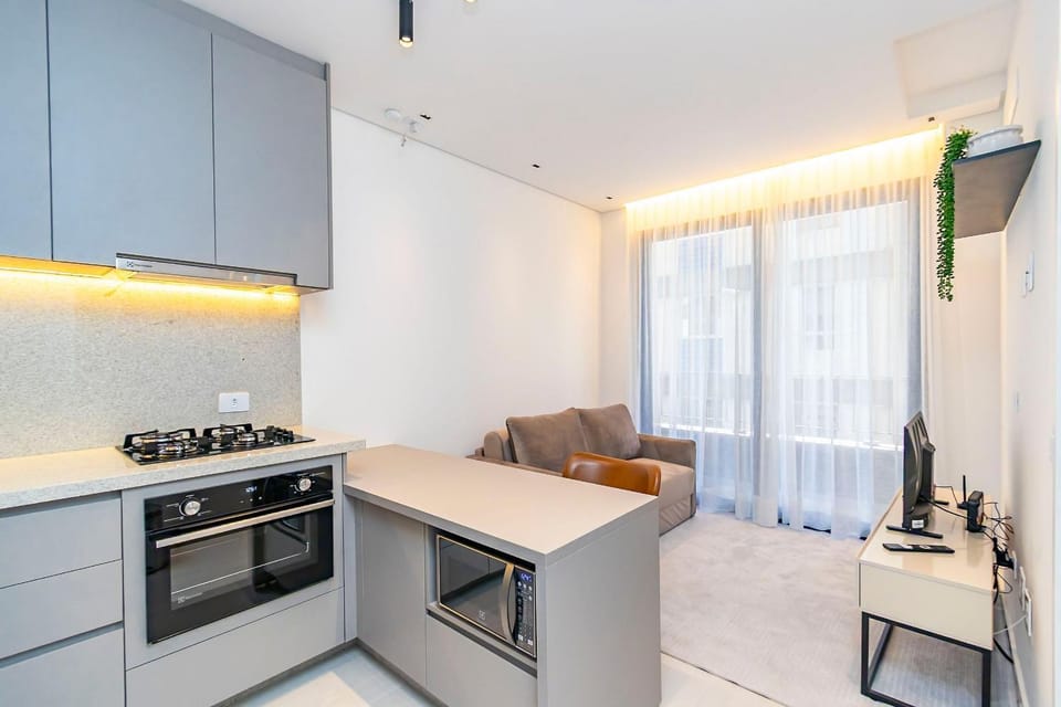 Apto em prédio com Piscina, Região Nobre - TEM0205 Apartment in Curitiba