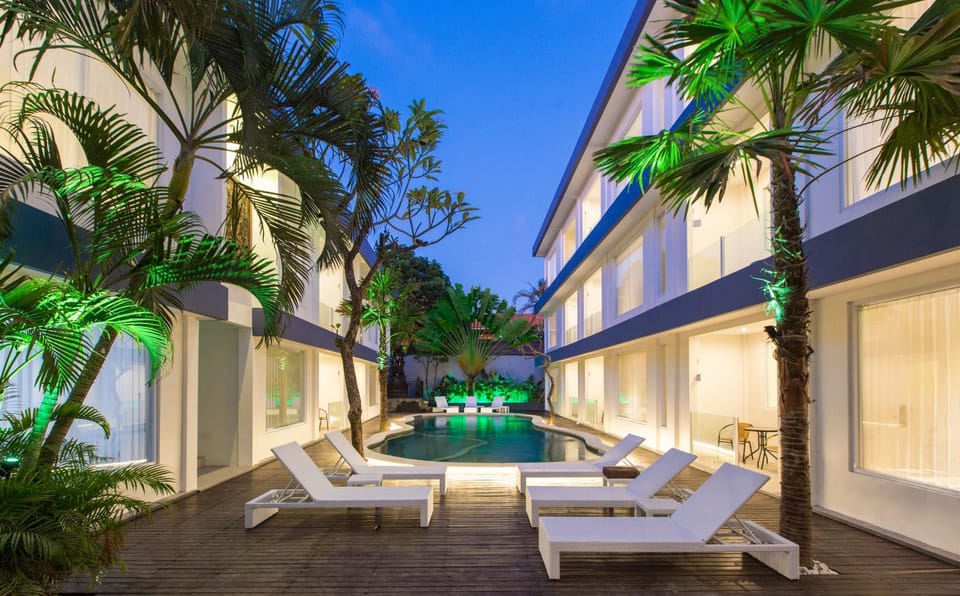 On site, Swimming pool