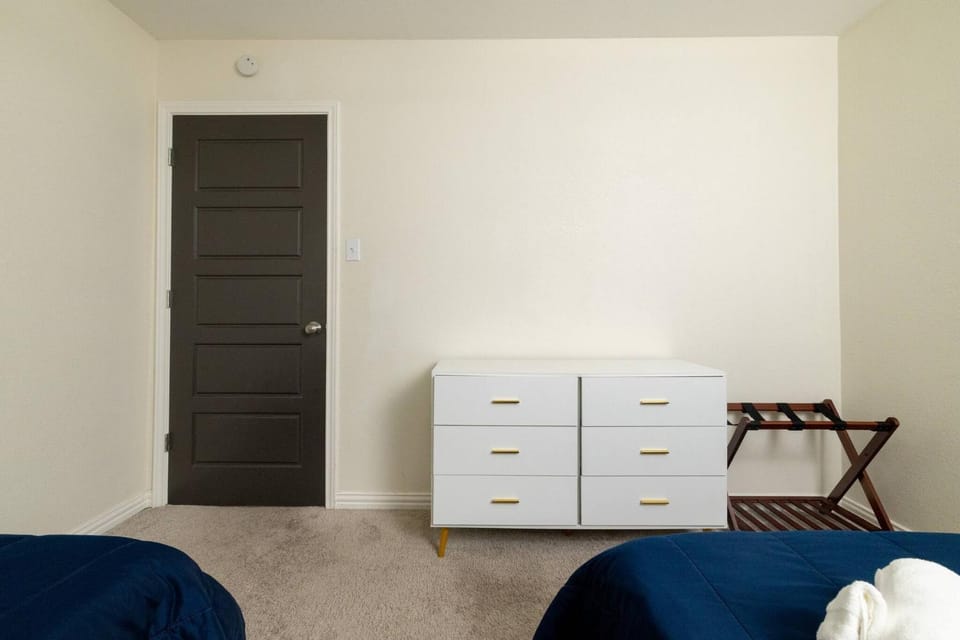 Bed, Bedroom, furniture