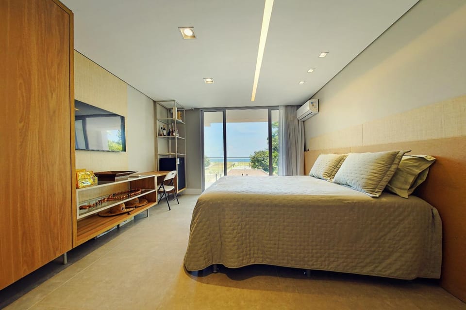Bed, TV and multimedia, Photo of the whole room, Bedroom, Sea view