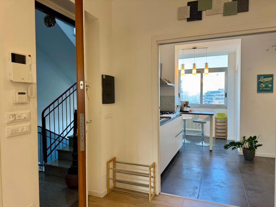 Facade/entrance, Photo of the whole room