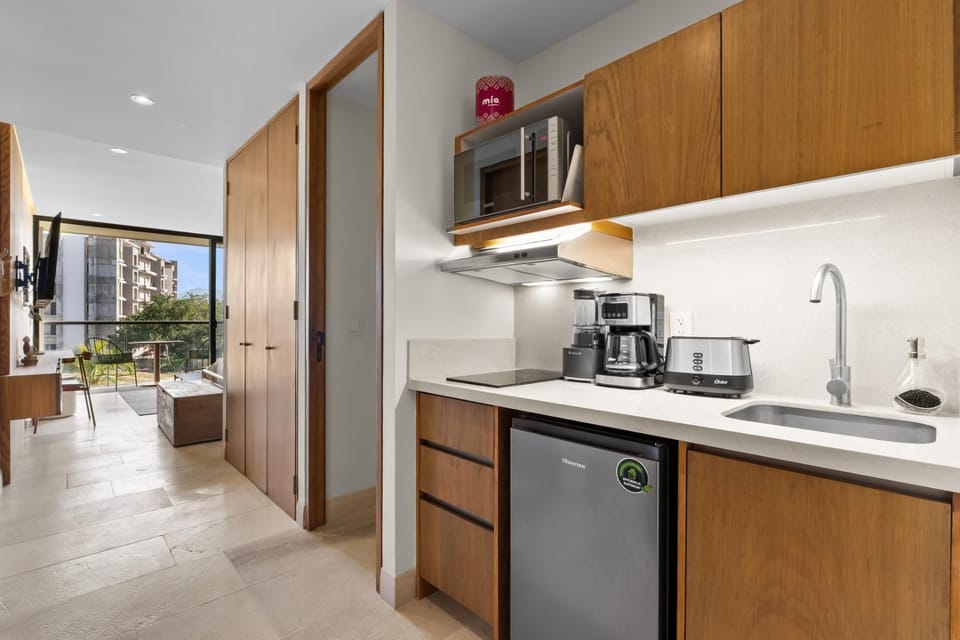 Bright studio at Hotel Mio with pool Apartment in Nuevo Vallarta