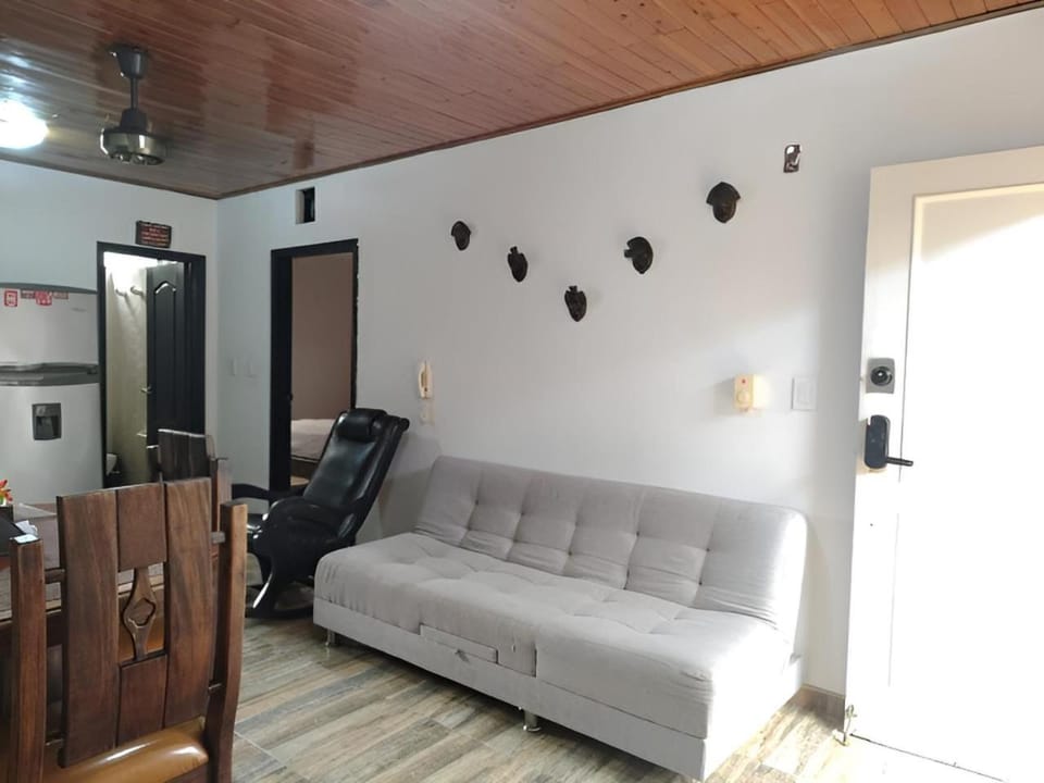 TV and multimedia, Kitchen or kitchenette, Living room, Seating area, Dining area