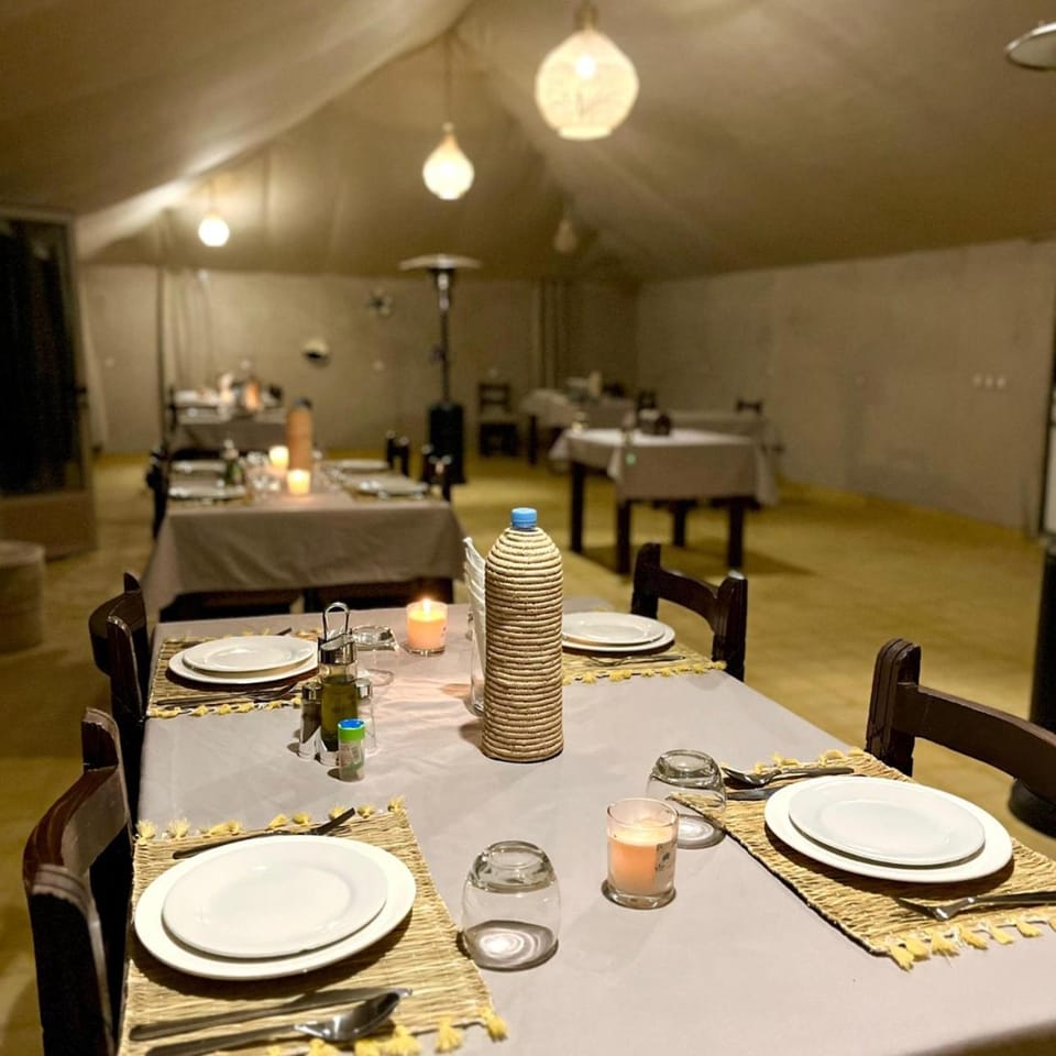 Restaurant/places to eat, Dining area