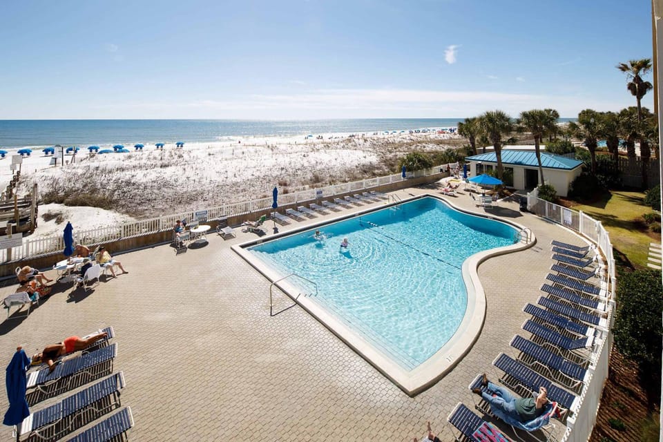 Sea Oats 305 Gulf front condo House in Okaloosa Island
