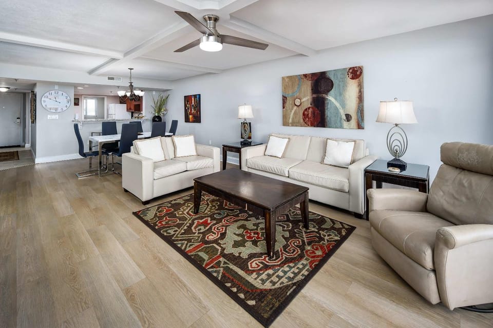 Surf Dweller 309 Large gulf front condo House in Okaloosa Island