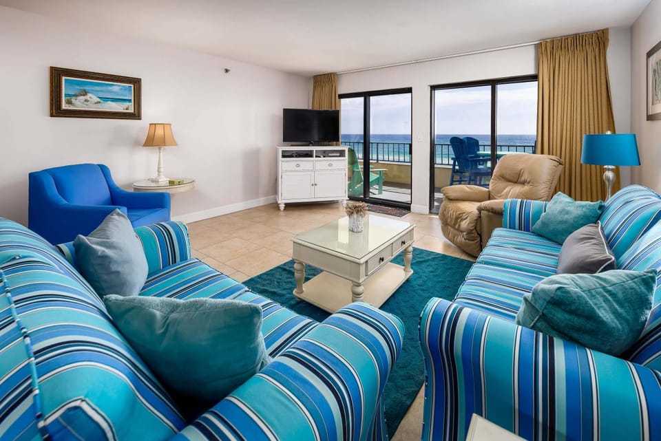 Surf Dweller 312 Large gulf front House in Okaloosa Island