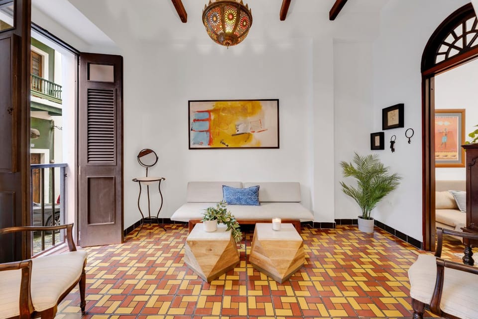 Old San Juan Colonial Gem Apartment in San Juan