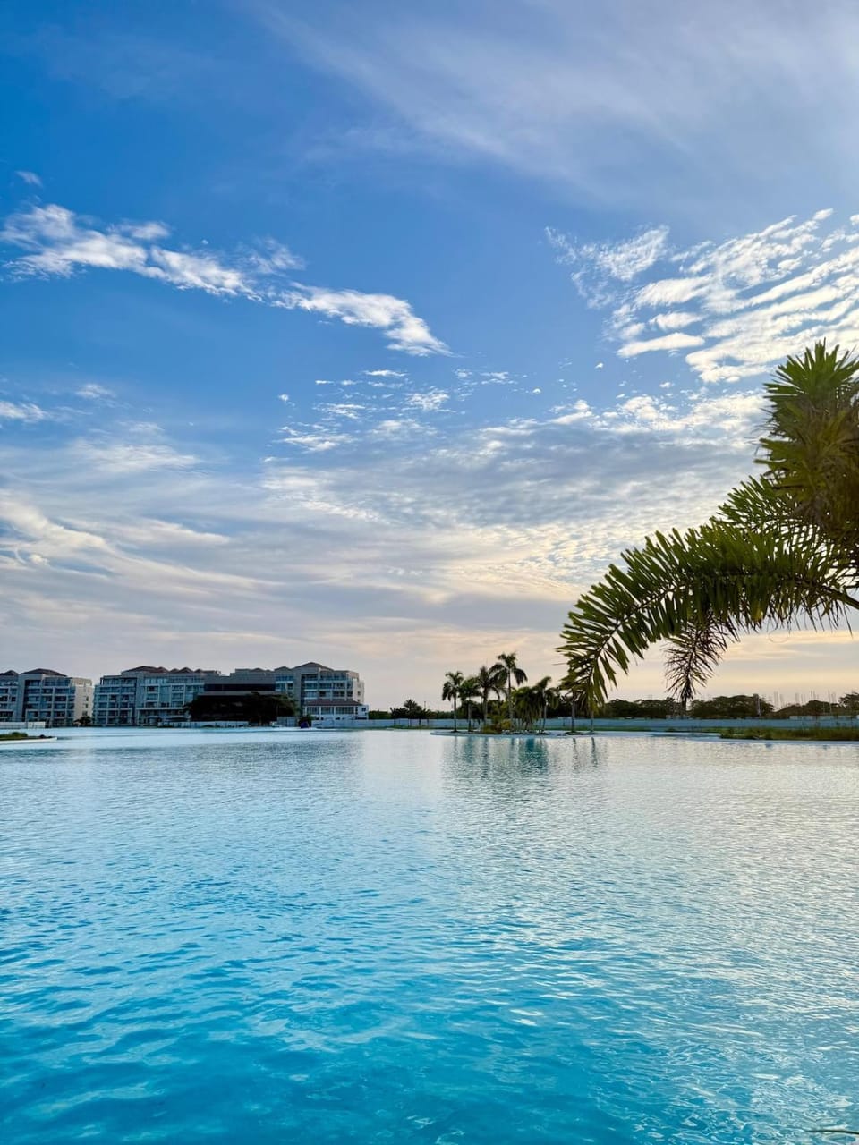 Lake view, Pool view