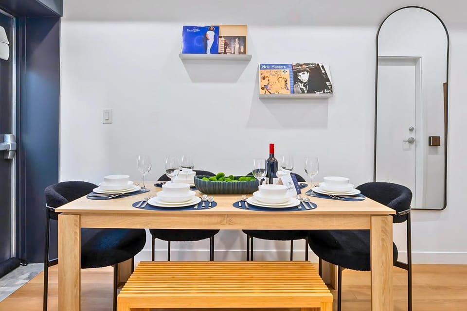 The McCaul Urban Retreat Near Kensington Market Hotel in Toronto