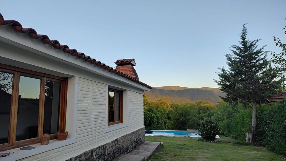 Casa Amarilla House in Santa Rosa de Calamuchita