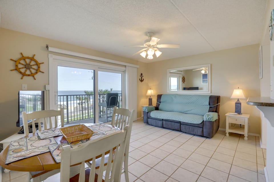 Steps to Shore: Ormond Beach Condo w/ Pool Access! House in Ormond By The Sea