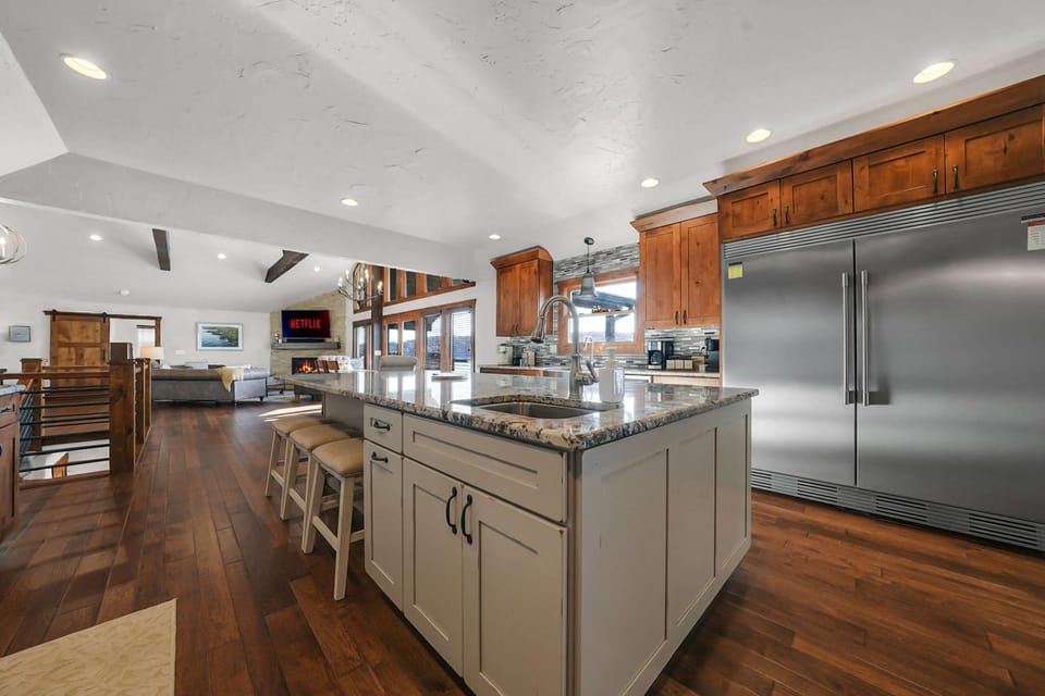 Lakefront Ozarks Home w Private Dock & Pool House in Lake of the Ozarks