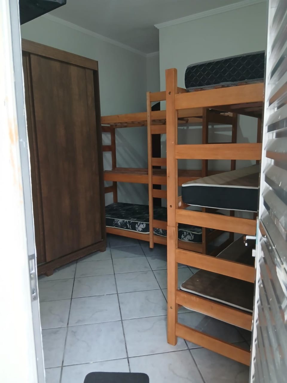 Casa pé na areia 40 metros da praia Caiçara Bed and Breakfast in State of São Paulo