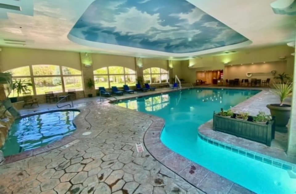 Spacious King Suite in the Heart of Midway Near Park City & Sundance Ski Resorts - 209 Apartment in Midway