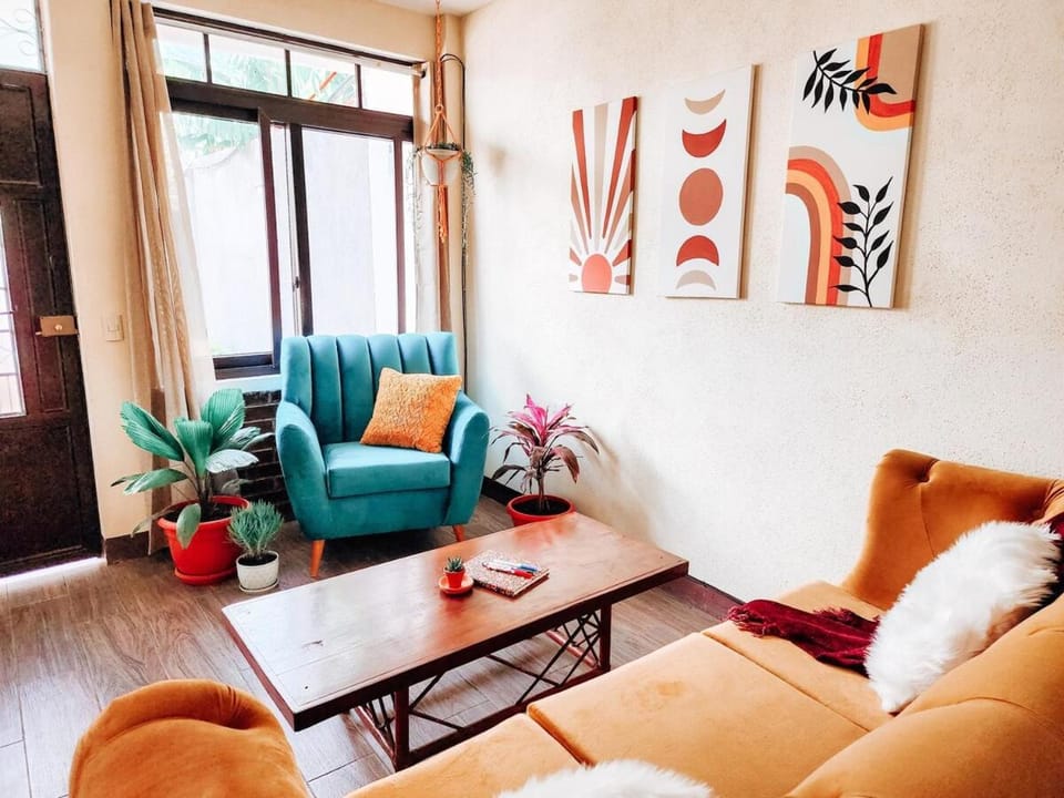 Living room, Seating area