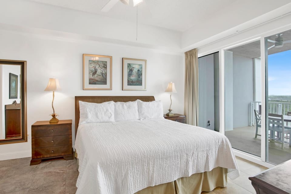 Bed, View (from property/room), Bedroom