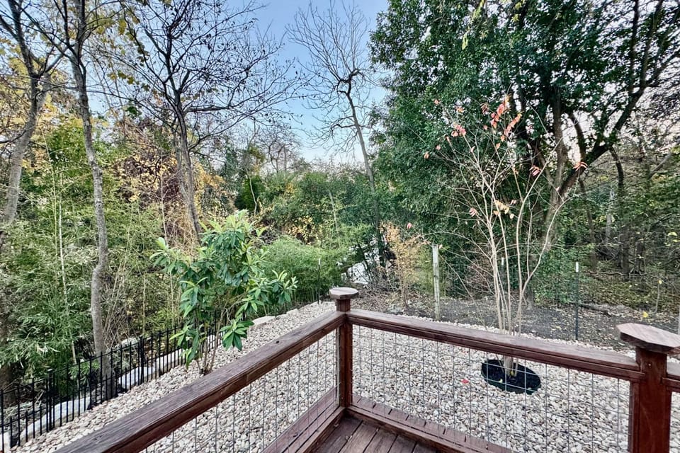 1 Mi to Campus! Creekside Austin Home w/ Game Room House in Austin