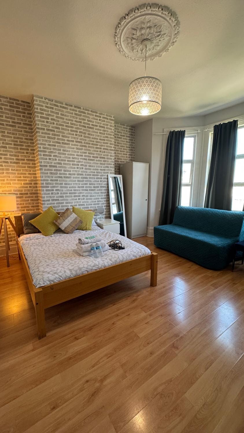 Lovely 3bedrooms close to Notting hill & Kensington & Bayswater Apartment in London