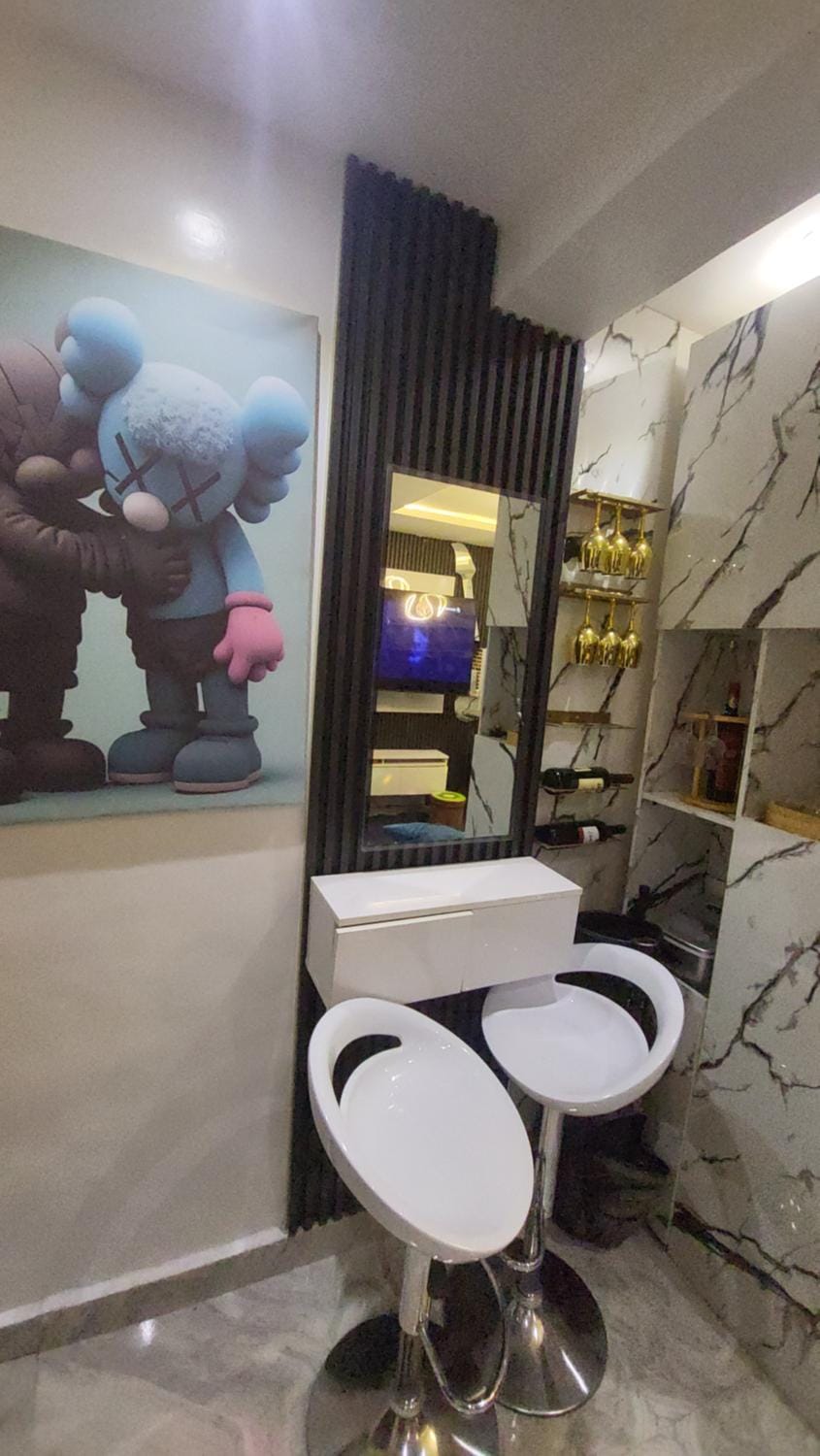 Lounge or bar, minibar