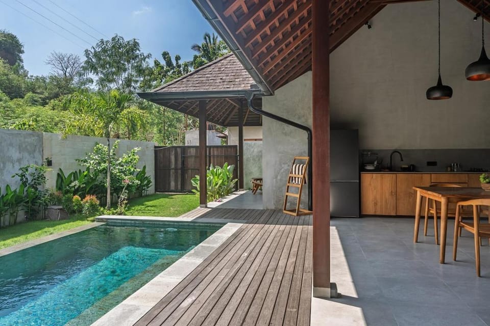 Tropical Luxury 2-BR Villa in Kuta Lombok Villa in Pujut