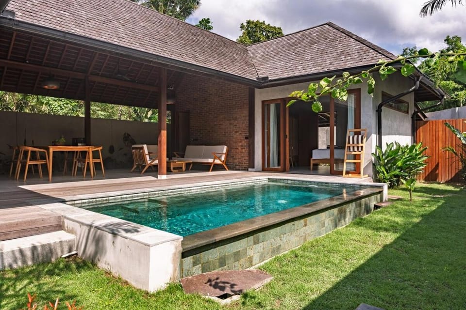 Tropical Luxury 2-BR Villa in Kuta Lombok Villa in Pujut