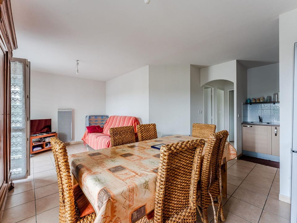 Appartement charmant avec piscine au 1er étage, proche centre et lac, 4 personnes - FR-1-521-265 Apartment in Sanguinet