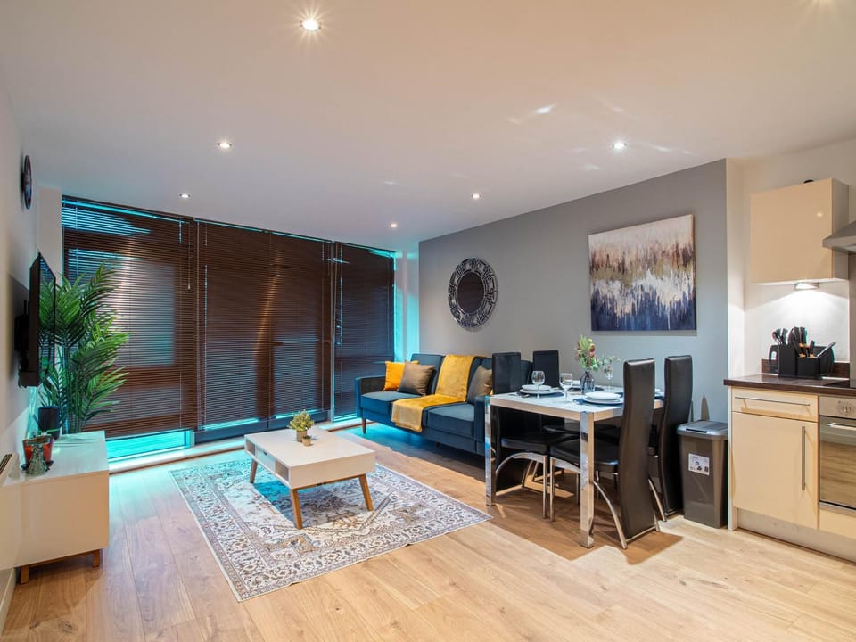TV and multimedia, Living room, Seating area