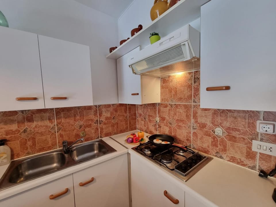 Apartamento acogedor con terraza a 400m de la playa - HISP-236-134 Apartment in L'Escala