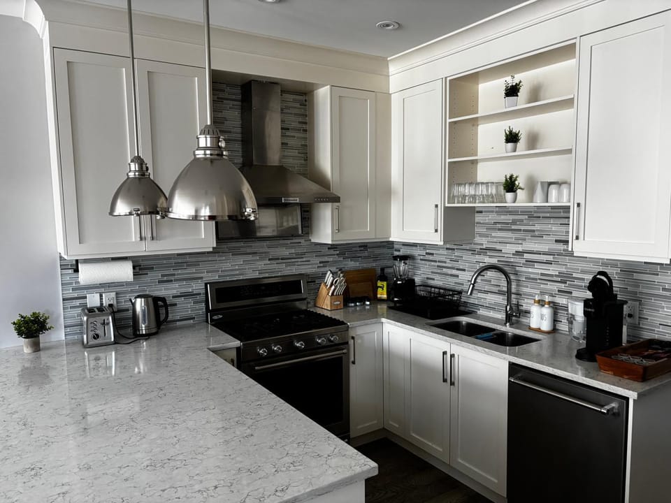 Kitchen or kitchenette, Kitchen or kitchenette, dishwasher, kitchen