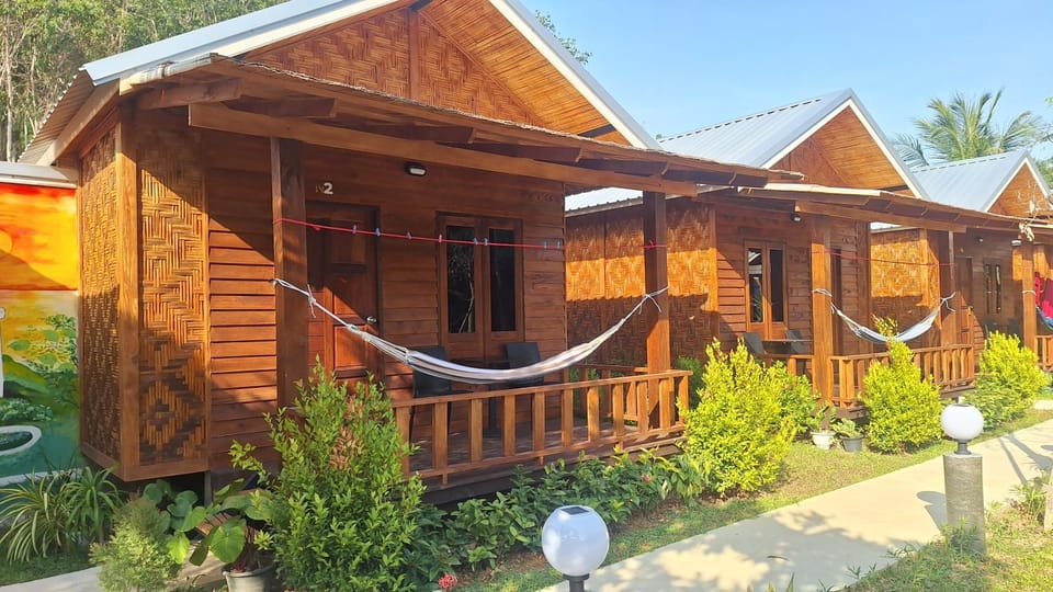 Stay at Lanta Bungalow Hotel in Thailand