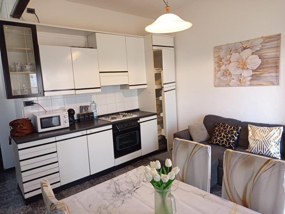 Ivy house Apartment in Lombardy