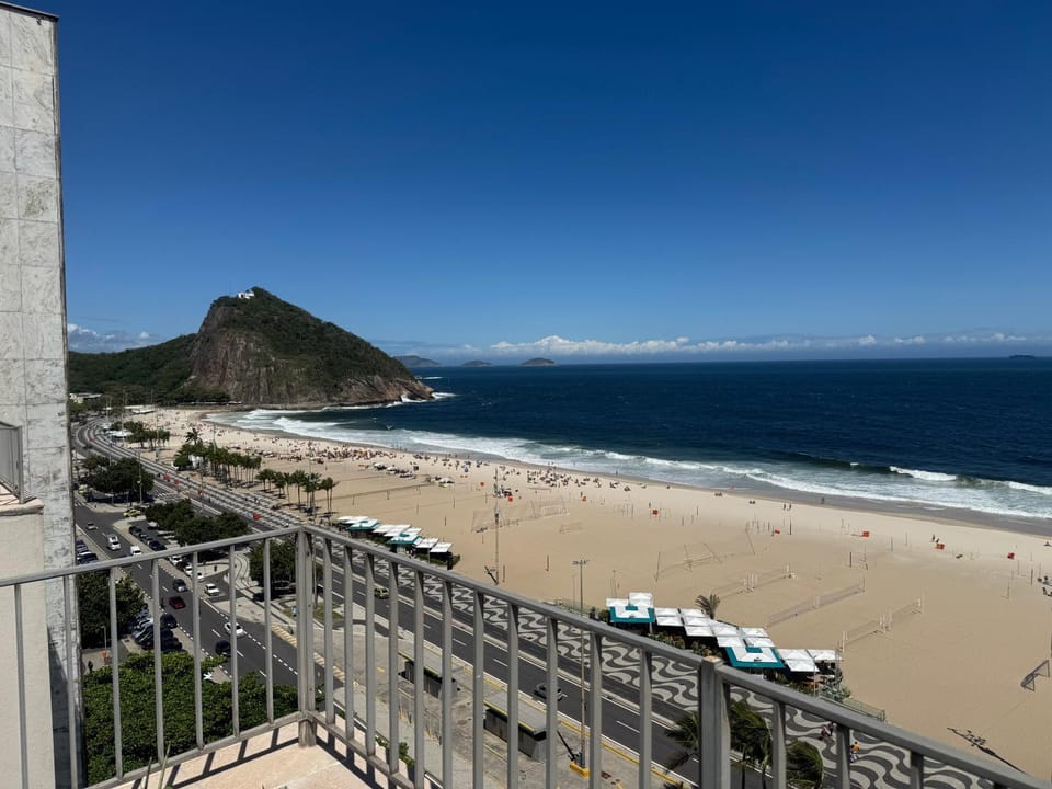 Lindo apartamento vista mar in copacabana Apartment in Rio de Janeiro