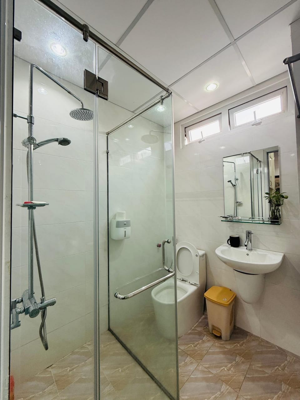 Shower, Toilet, Bathroom