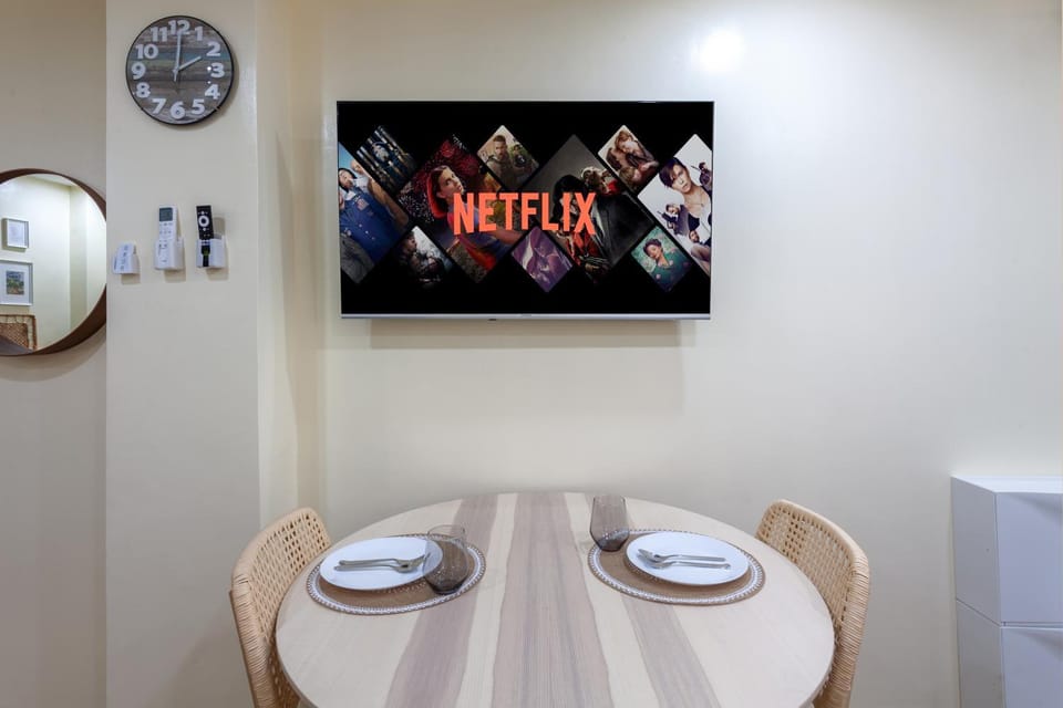 TV and multimedia, Dining area