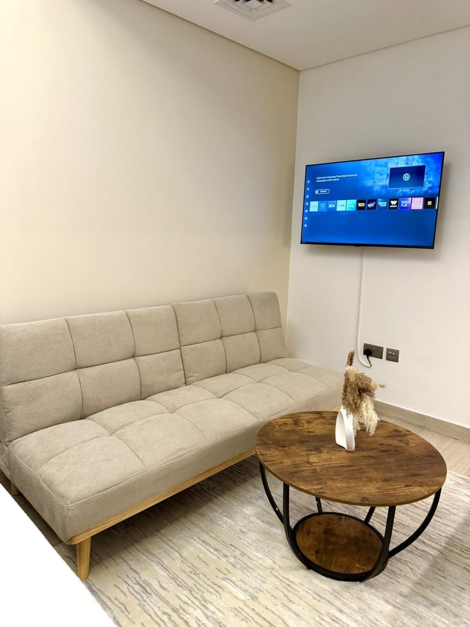 TV and multimedia, Seating area