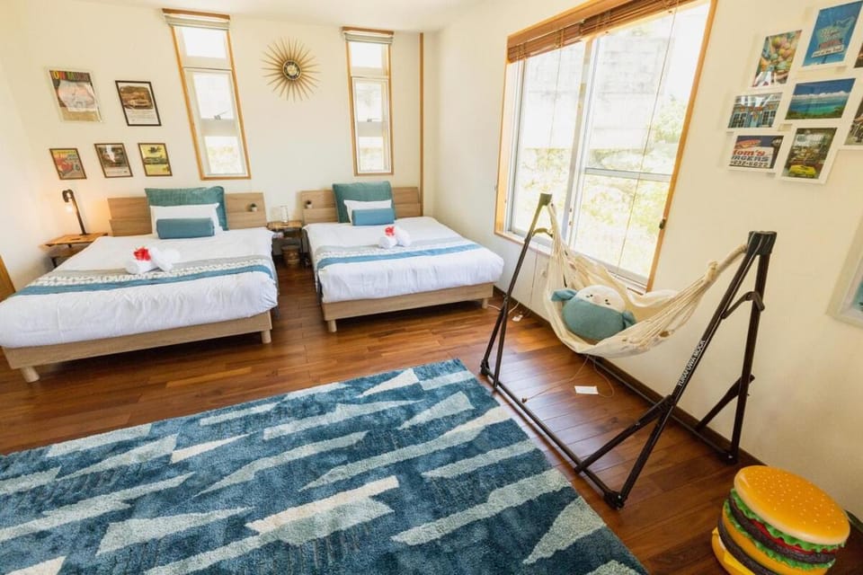 Bed, Living room