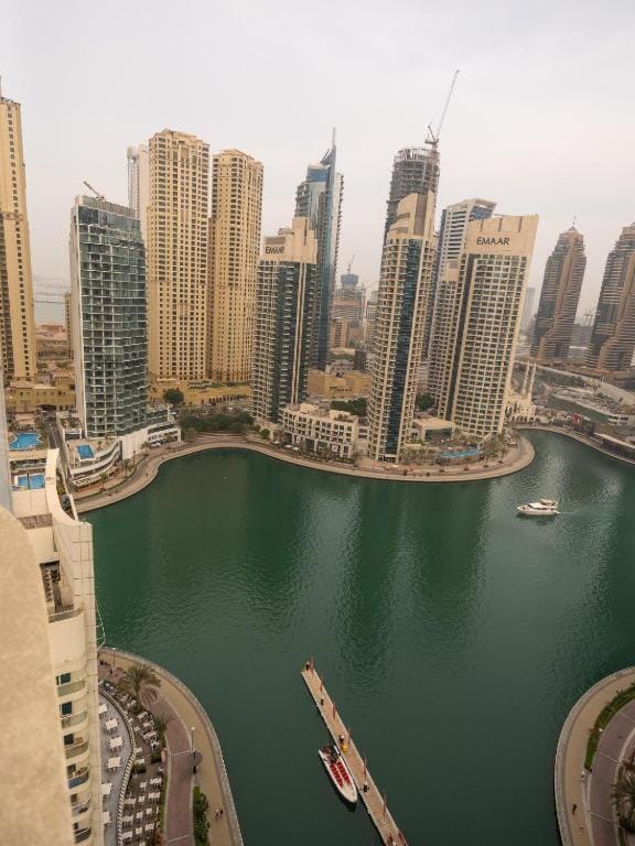 Wonderful 2bd with full marina view HIGH FLOOR Apartment in Dubai
