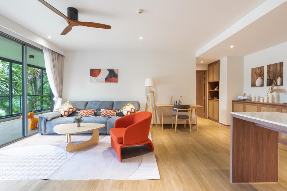 Living room, Seating area