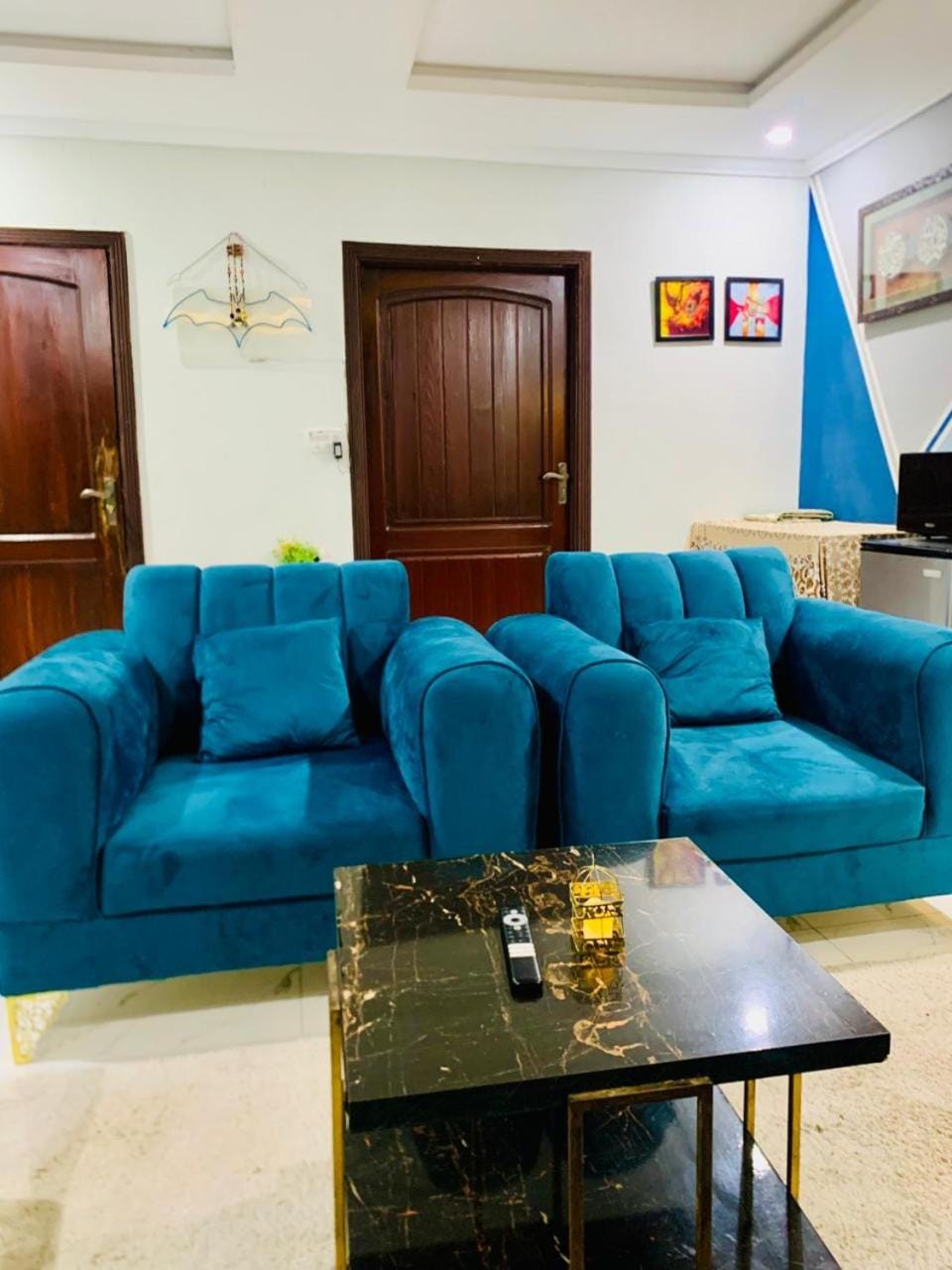 Living room, Seating area