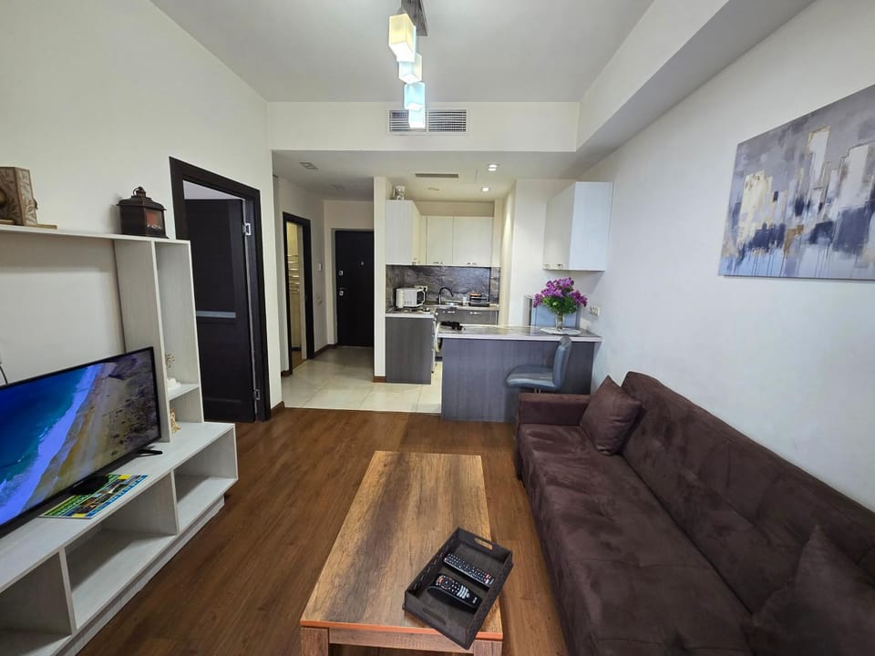 Communal lounge/ TV room, TV and multimedia, Kitchen or kitchenette, Living room, oven