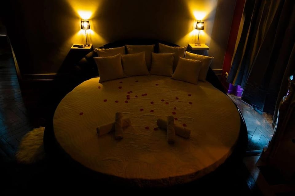 Les Secrets du Mont - Love Room Apartment in Brittany