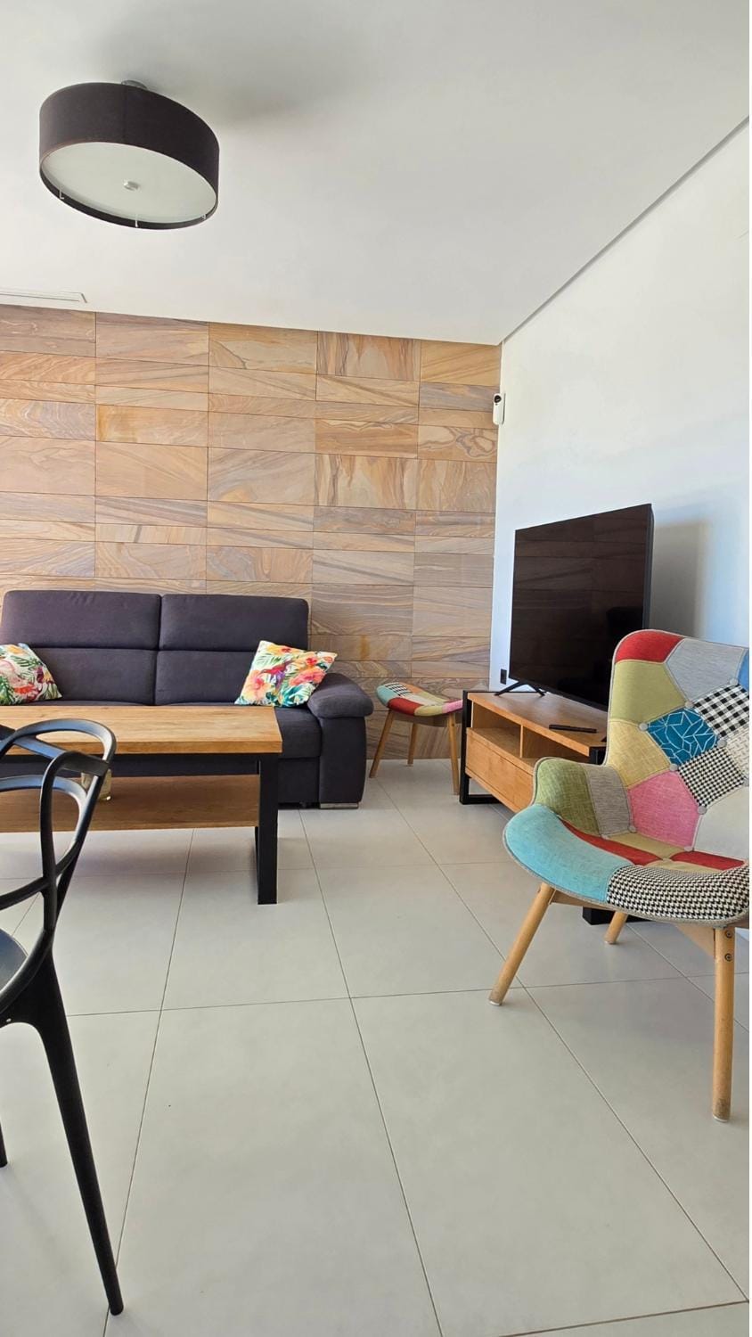 Communal lounge/ TV room, TV and multimedia, Living room, Seating area, Evening entertainment
