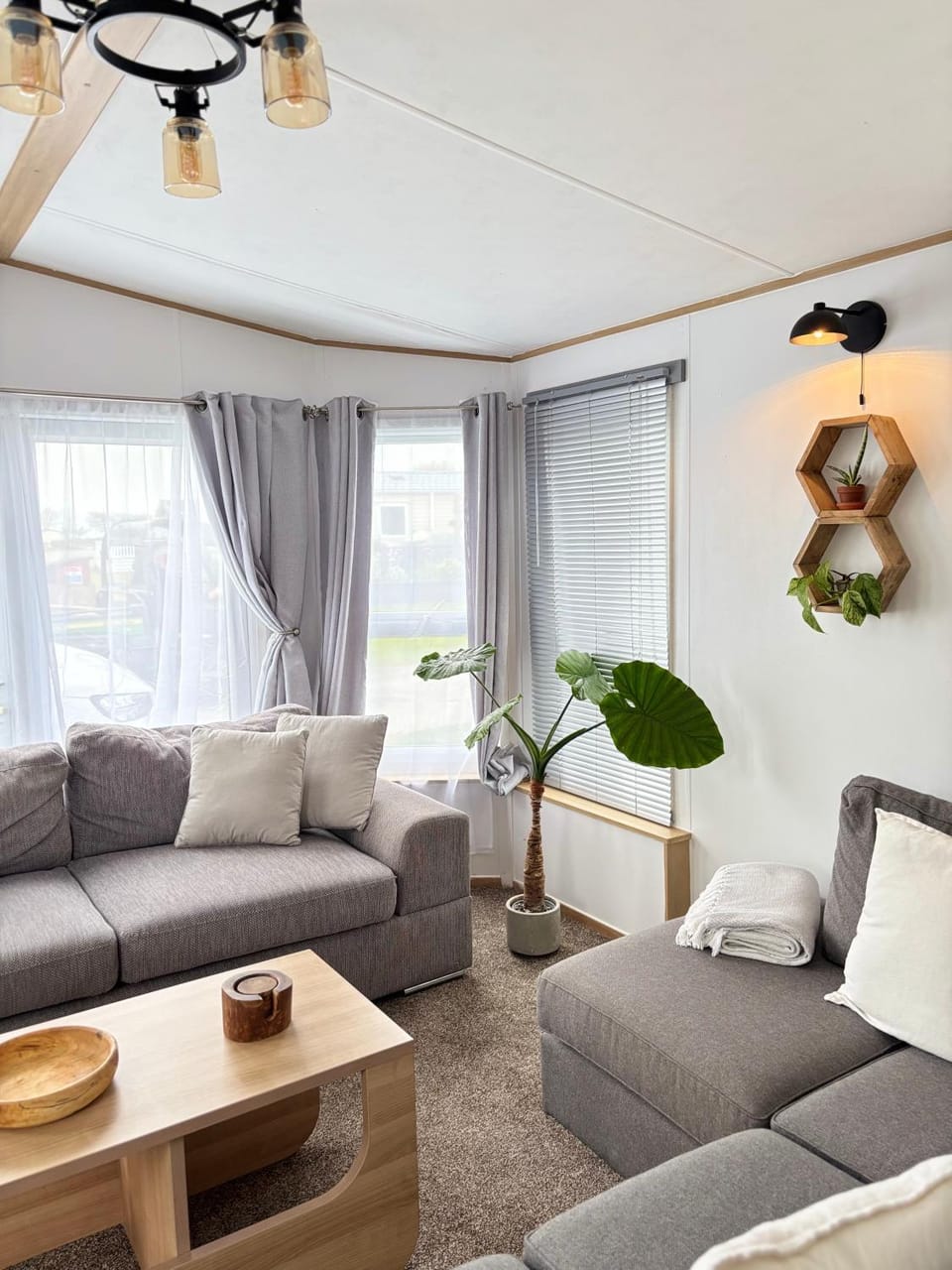Seven Bays Hideaway Campground/ 
RV Resort in England
