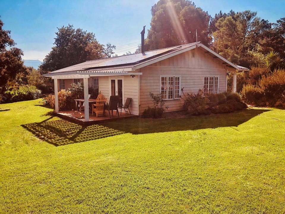 Property building, Natural landscape, Garden, Garden view