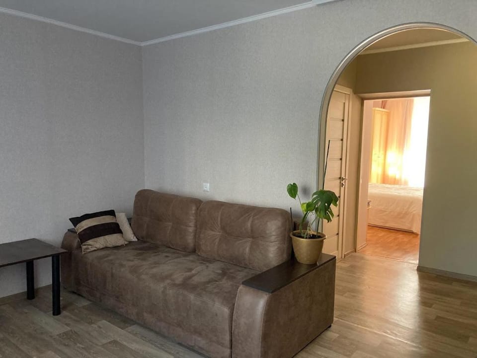 Простора квартира по вулиці Брацлавська Apartment in Ukraine