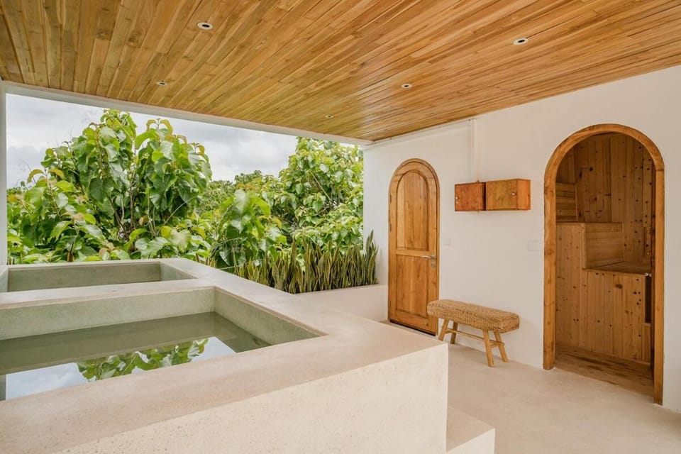 Natural landscape, Garden, Hot Tub, Sauna, Sauna, Balcony/Terrace, Balcony/Terrace, Spa and wellness centre/facilities, Dining area, Garden view, Garden view, Mountain view, Mountain view, Pool view, Swimming pool, Swimming pool, Swimming pool, Sunrise, Sunset, sunbed