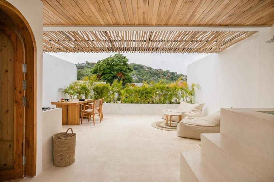 Patio, Day, Natural landscape, Balcony/Terrace, Living room, Seating area, Mountain view