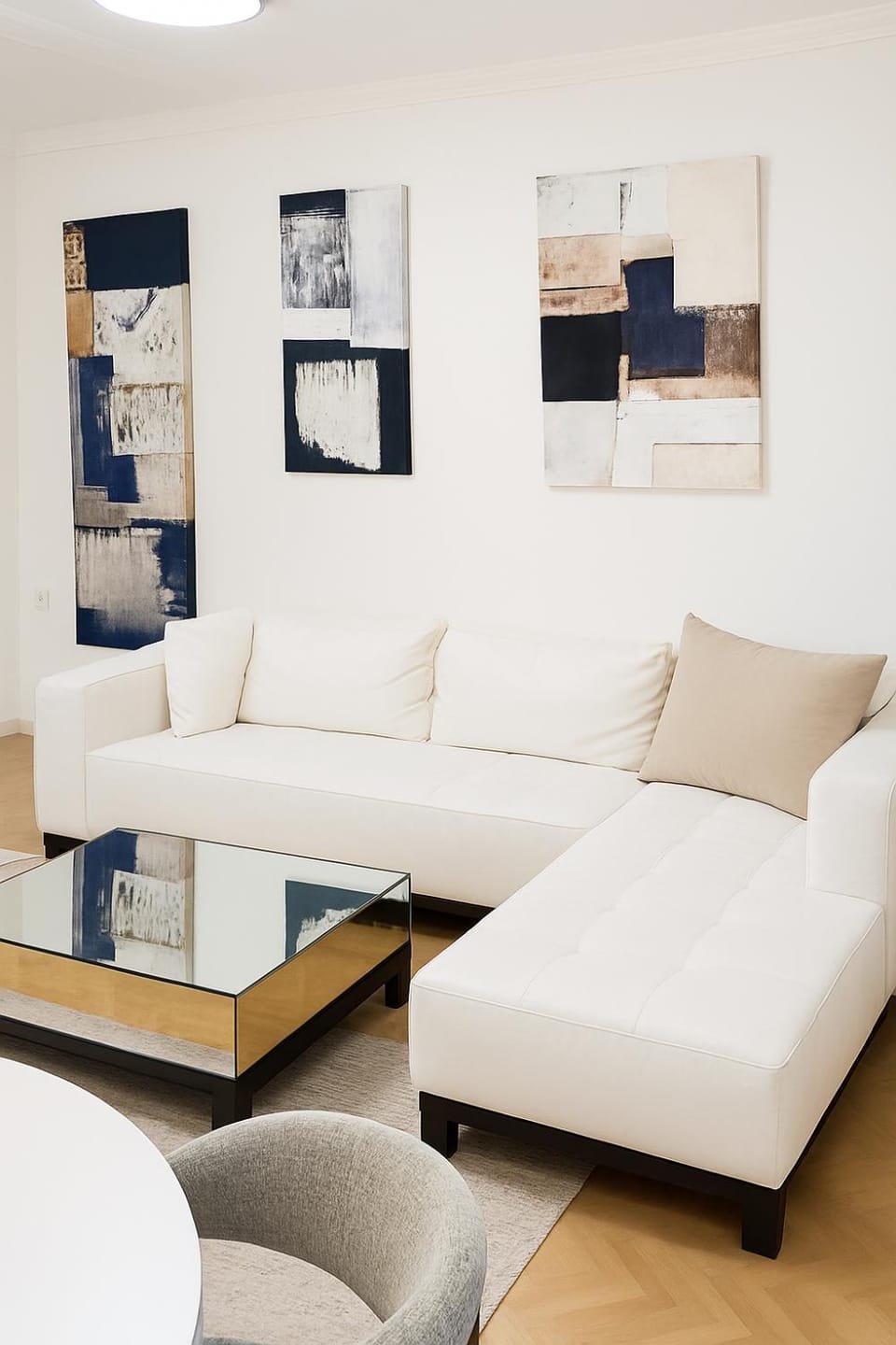 Living room, Seating area